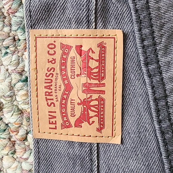 LEVIS WOMENS LIW PRO STRAIGHT GRAY JEANS SIZE 28 SEE MEASUREMENTS IN PICTURES - Picture 9 of 16